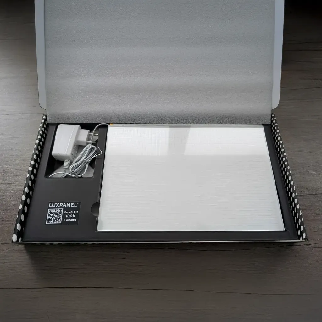 Muestra Luxpanel 24V